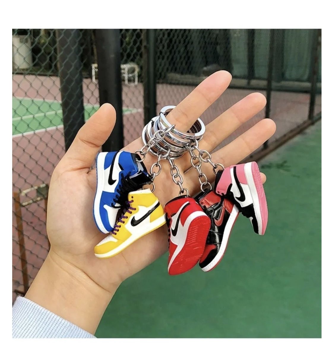 12 Adet Bilekli Sneakers Figürlü 3d Silikon Anahtarlık Ve Çanta Süsü