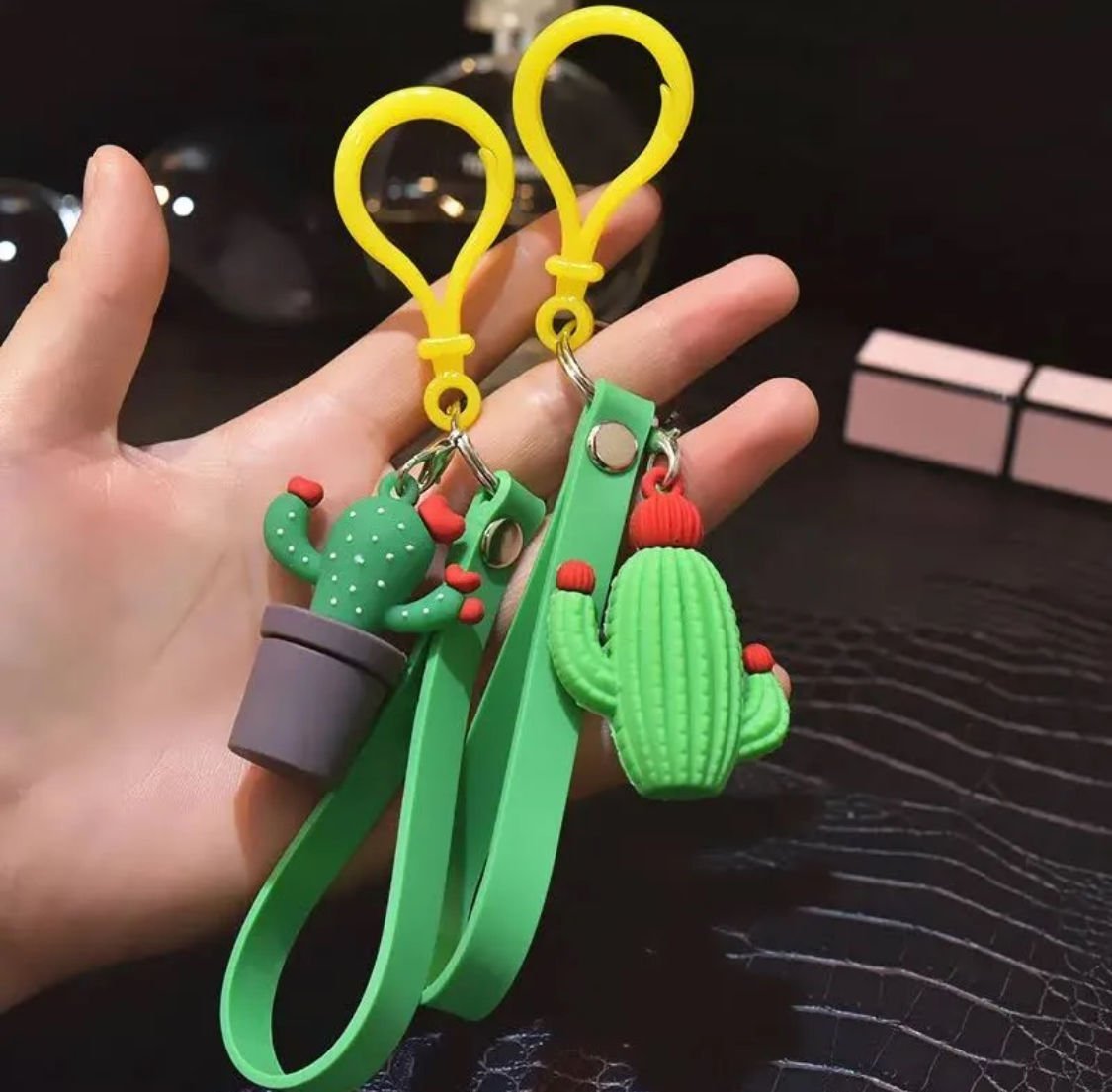 12 adet mini saksı anahtarlık kaktüs anahtarlık
