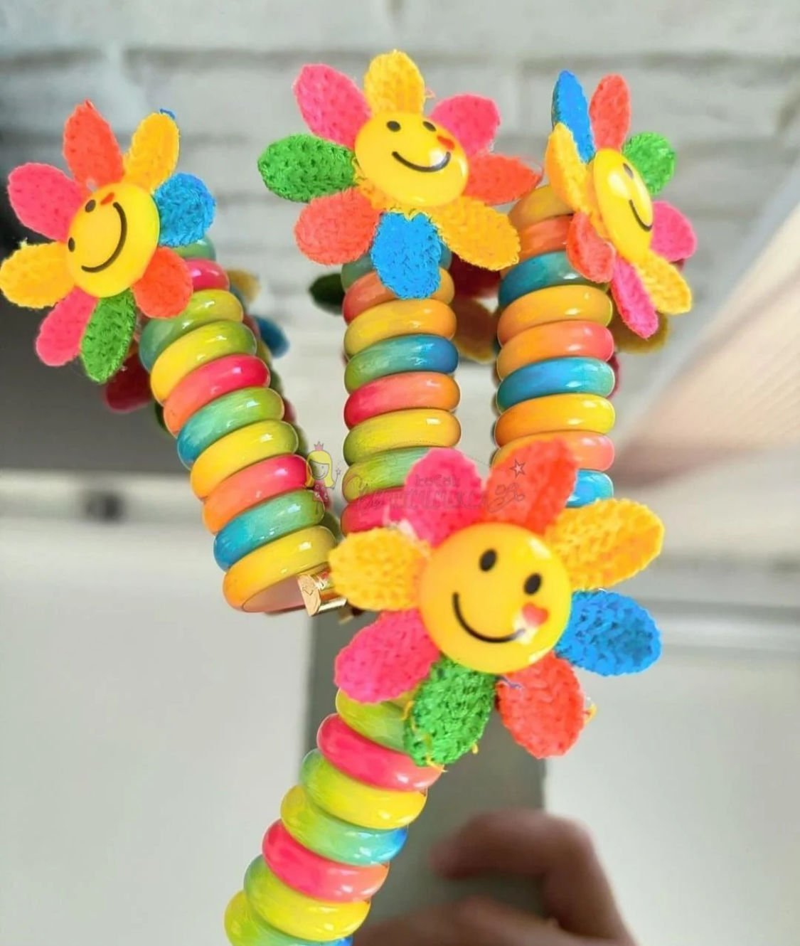 12 adet Yaylı Toka Spiral Toka Gülenyüz Figürlü Papatya Model Makarna Toka